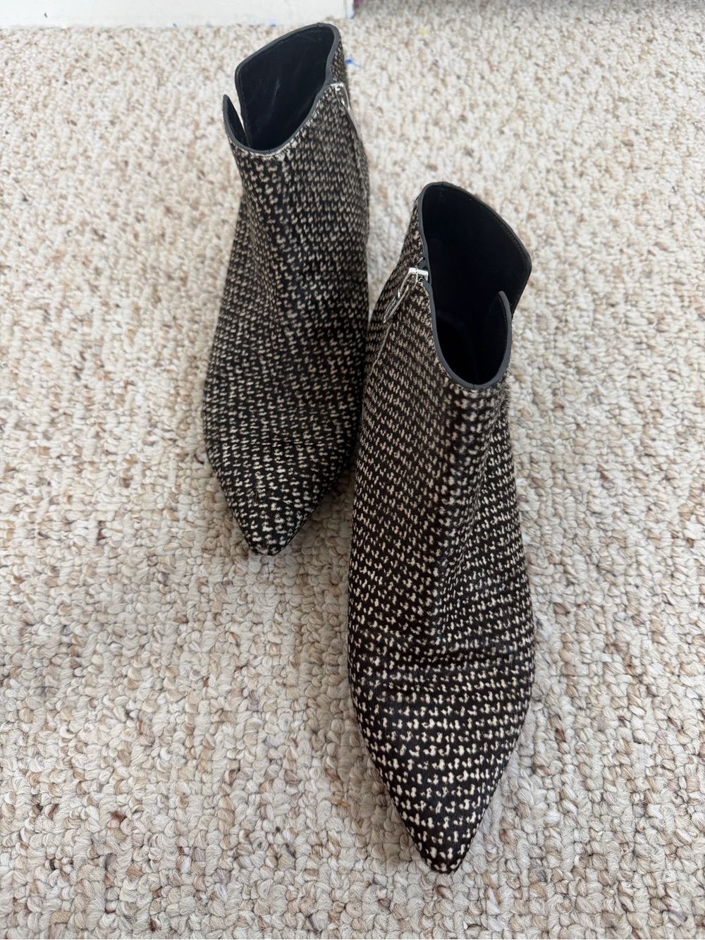 Sigerson Morrison Black and Cream Tweed Pointed Toe Ankle Booties size 9.5
